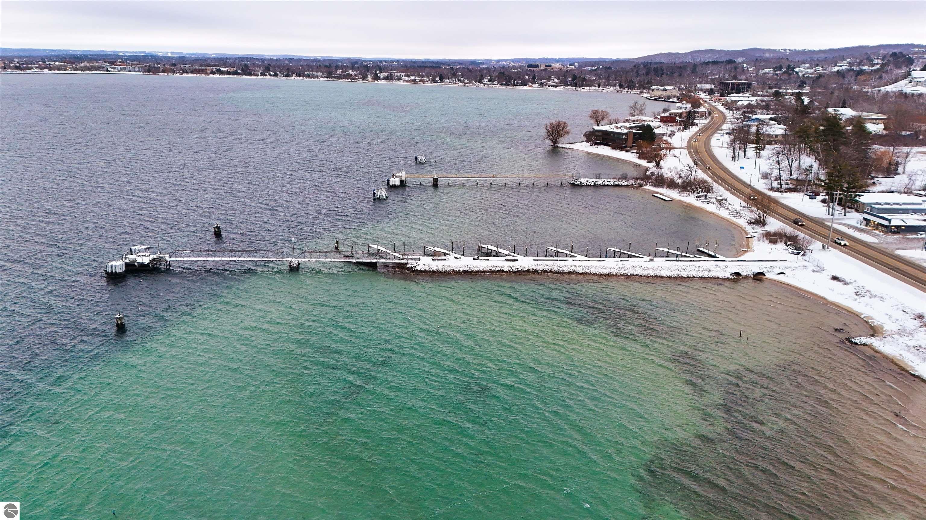 Traverse City, Michigan, 49684, United States, 1 Bedroom Bedrooms, ,1 BathroomBathrooms,Residential,Contingent,1929461