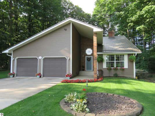 10190 S BLODGETT RD, MC BAIN, MI 49657 - Image 1