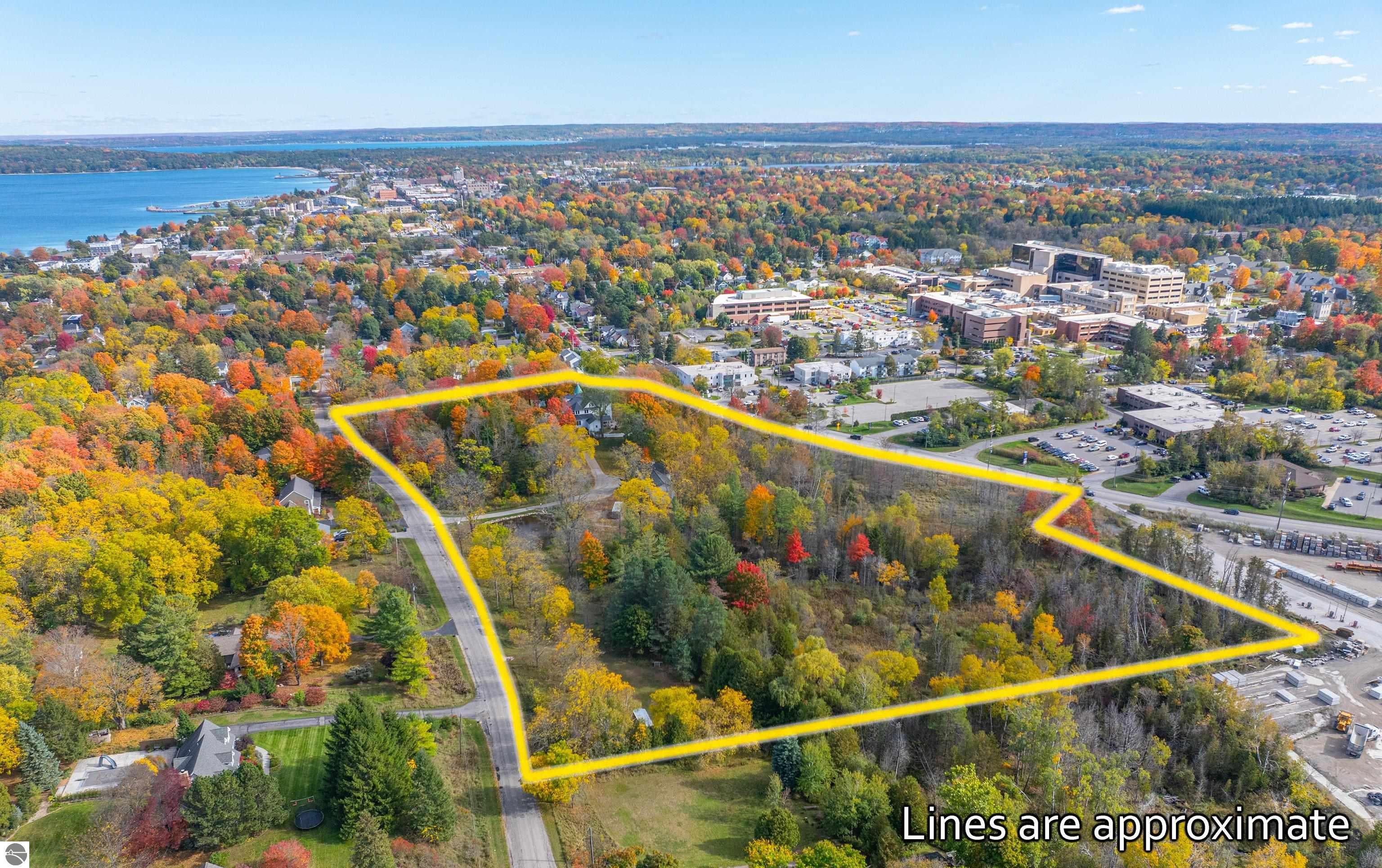 Traverse City, Michigan, 49684, United States, 5 Bedrooms Bedrooms, ,4 BathroomsBathrooms,Residential,Active,2043274