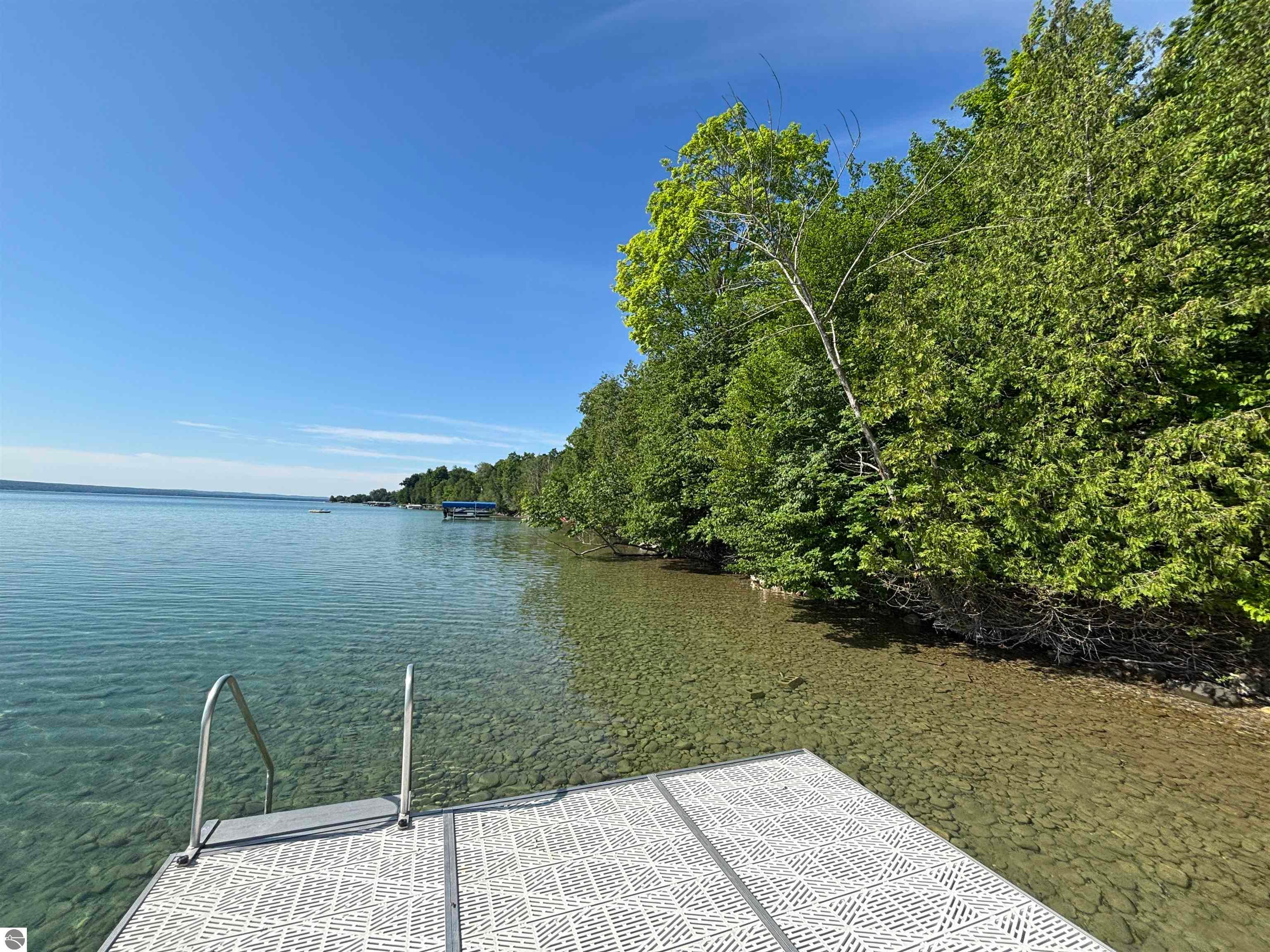 Kewadin, Michigan, 49648, United States, 2 Bedrooms Bedrooms, ,2 BathroomsBathrooms,Residential,Active,2007077