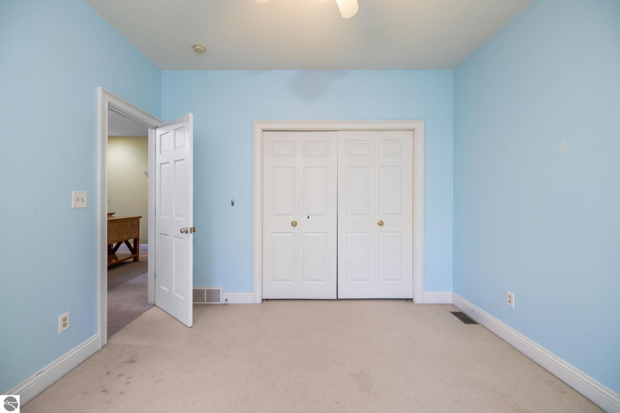 Traverse City, Michigan, 49686, United States, 4 Bedrooms Bedrooms, ,4 BathroomsBathrooms,Residential,Active,1990613