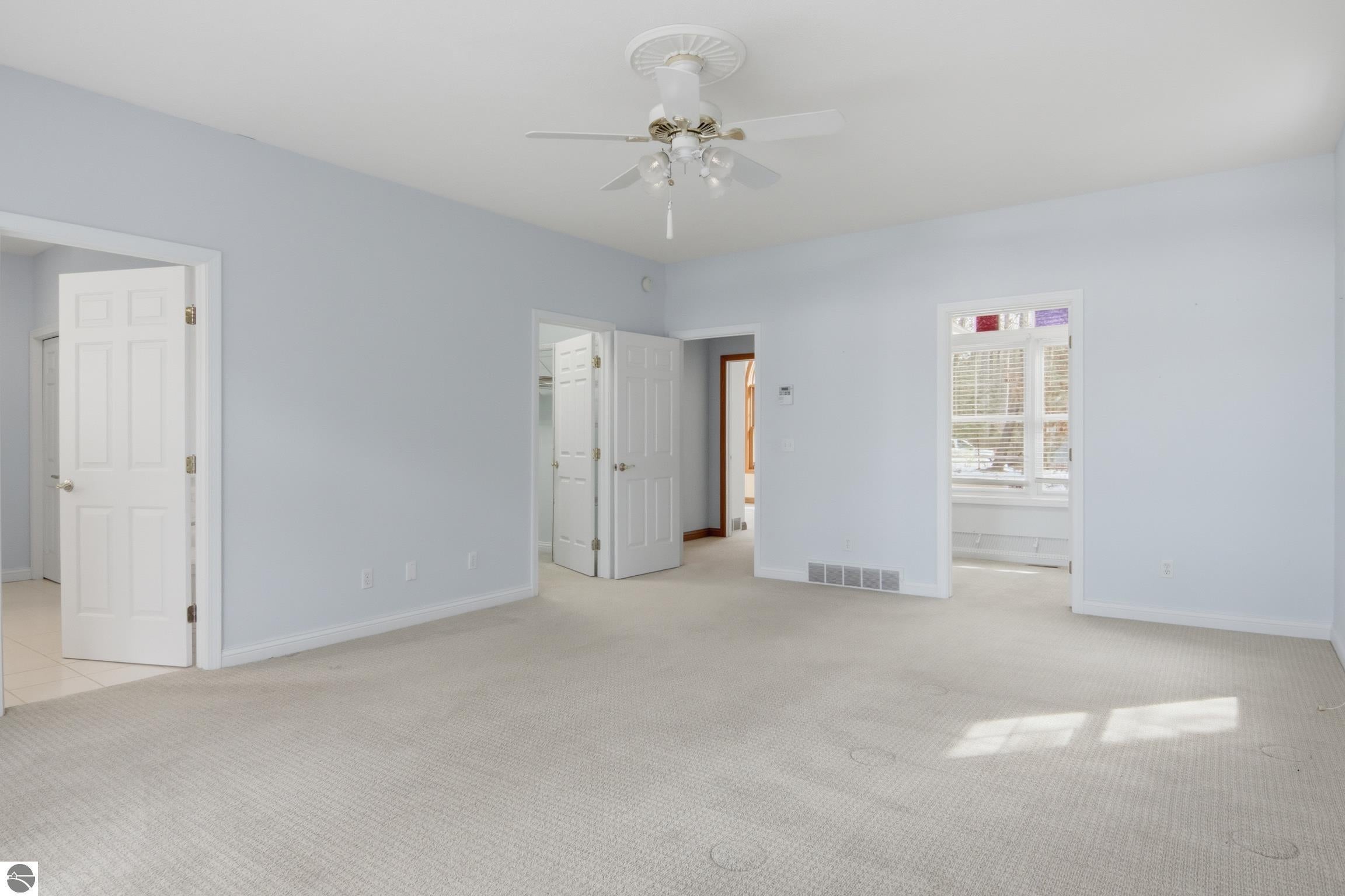 Kewadin, Michigan, 49648, United States, 5 Bedrooms Bedrooms, ,6 BathroomsBathrooms,Residential,Active,2032911