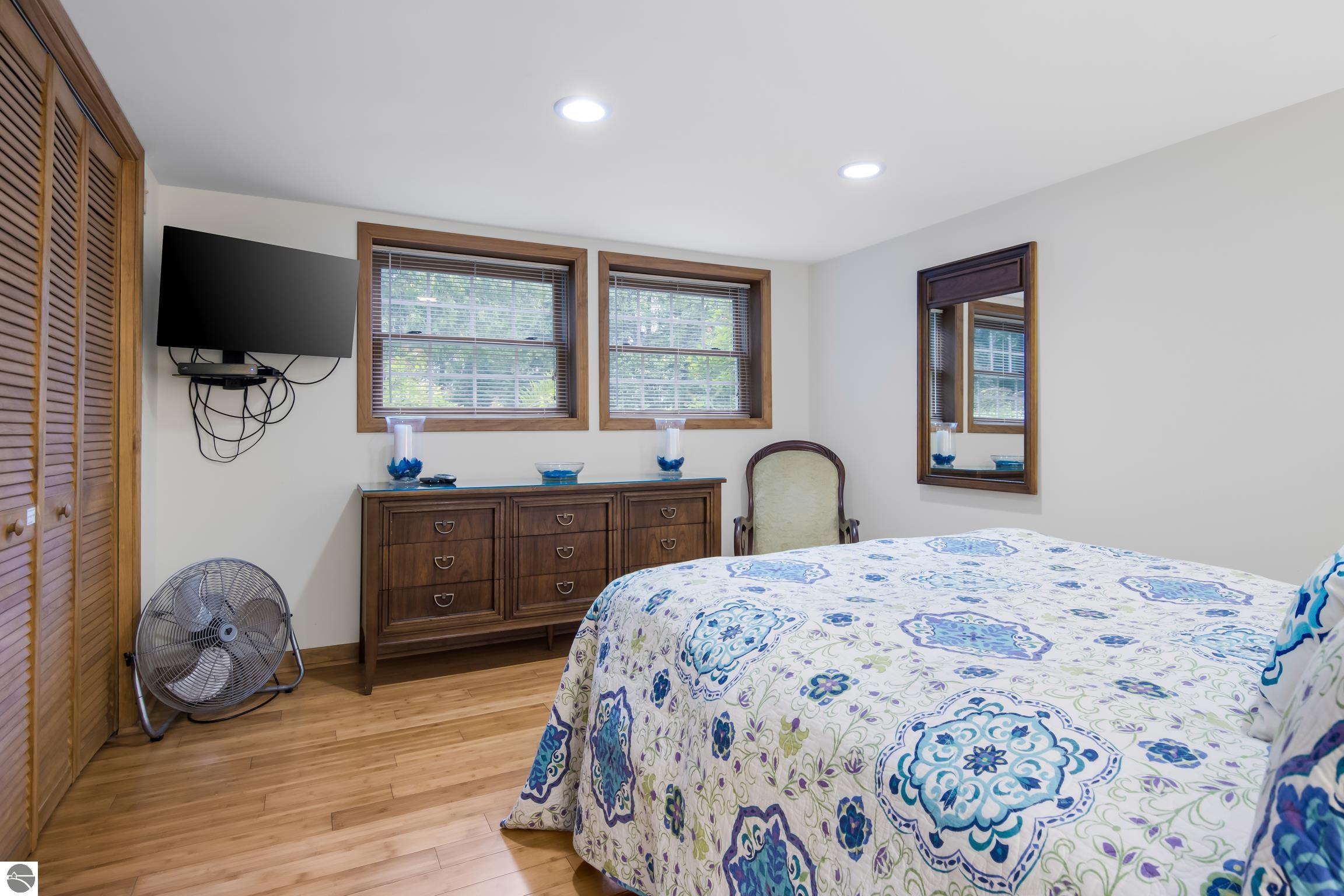 Bellaire, Michigan, 49615, United States, 7 Bedrooms Bedrooms, ,5 BathroomsBathrooms,Residential,Active,1920264
