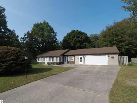 205 ALEXANDER ST, CADILLAC, MI 49601 - Image 1