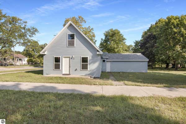 826 ELMER ST, CADILLAC, MI 49601 - Image 1