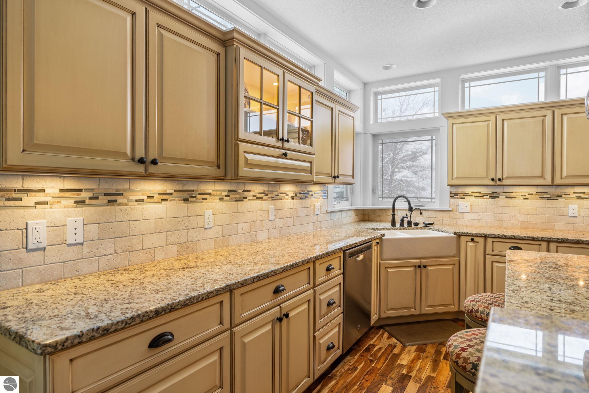 Traverse City, Michigan, 49685, United States, 6 Bedrooms Bedrooms, ,5 BathroomsBathrooms,Residential,Active,2007994