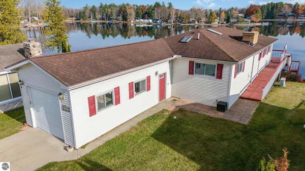 8821 OLD STATE AVE, FARWELL, MI 48622 - Image 1