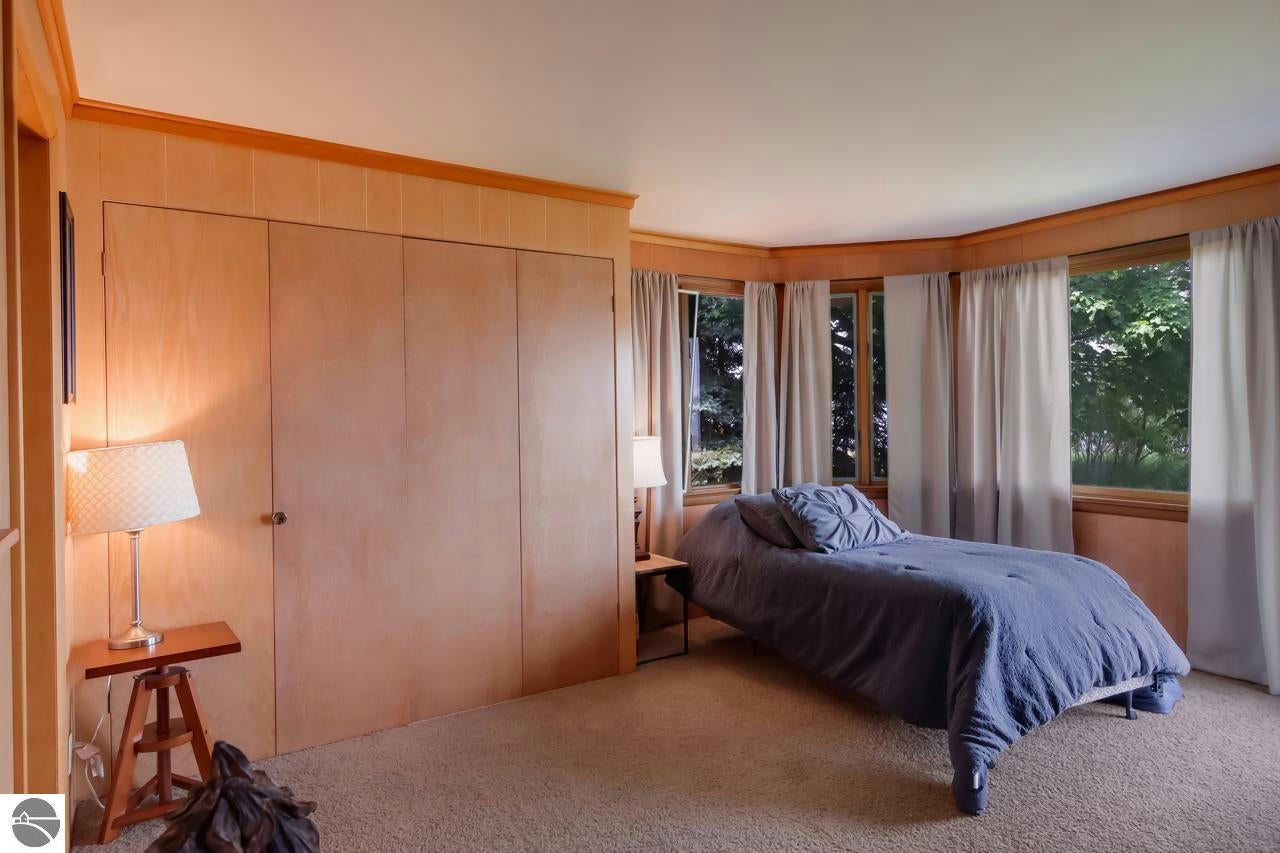 Traverse City, Michigan, 49686, United States, ,4 BathroomsBathrooms,Residential,Active,1769865