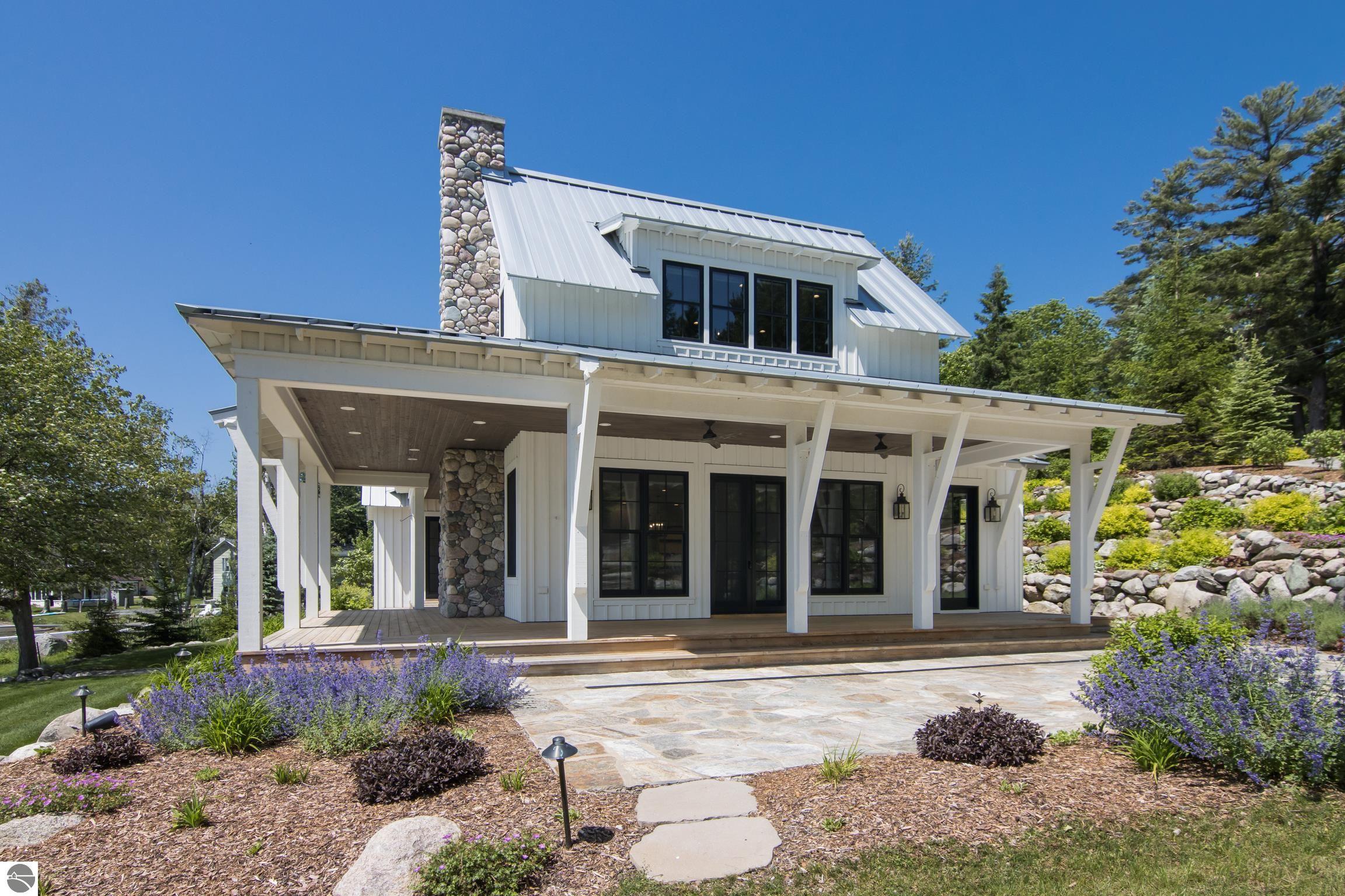 Central Lake, Michigan, 49622, United States, 3 Bedrooms Bedrooms, ,4 BathroomsBathrooms,Residential,Active,1871658