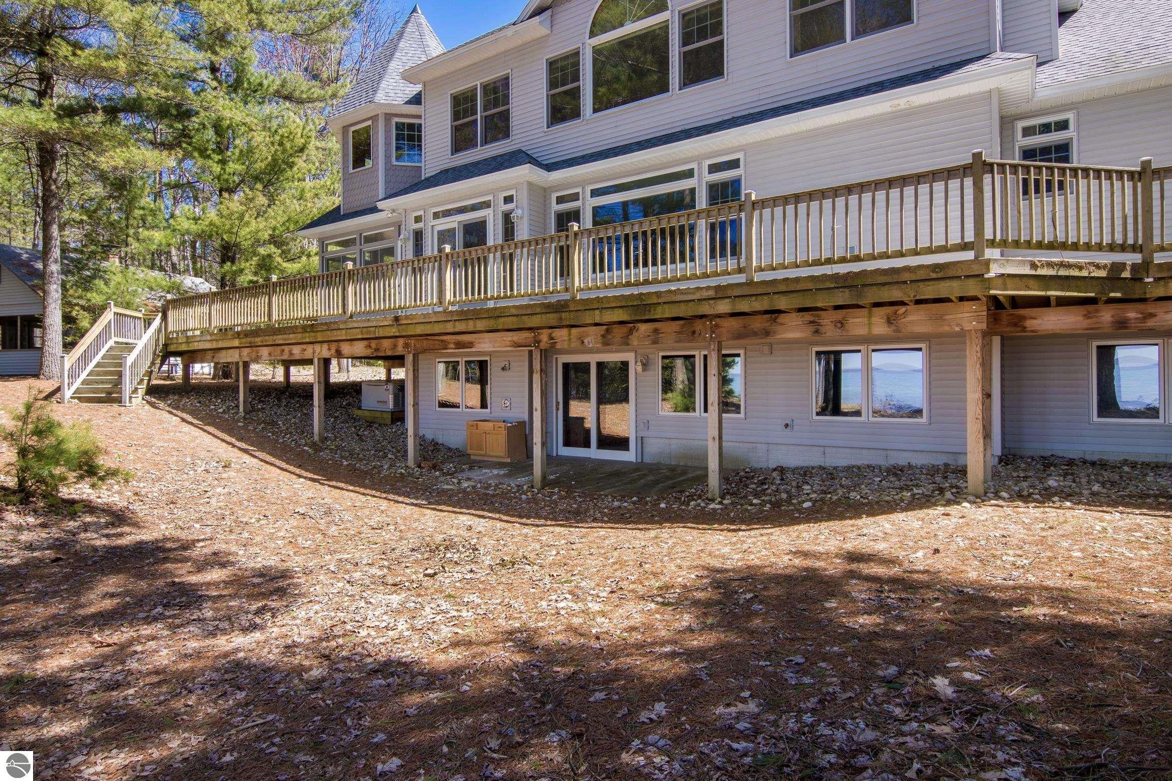 Kewadin, Michigan, 49648, United States, 5 Bedrooms Bedrooms, ,6 BathroomsBathrooms,Residential,Active,2032911