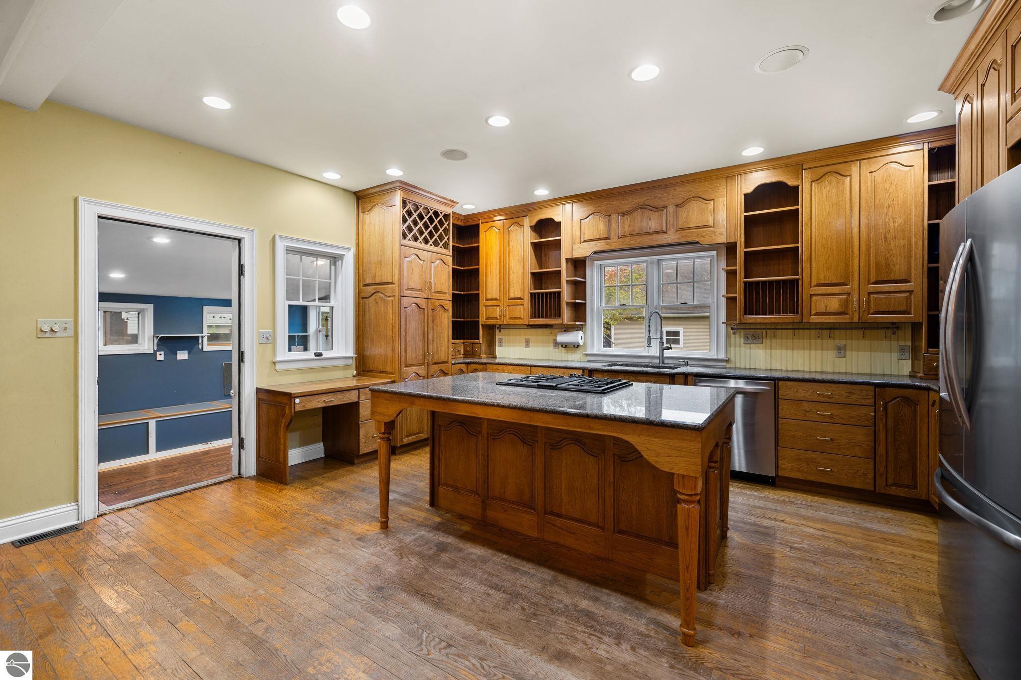 Traverse City, Michigan, 49686, United States, 4 Bedrooms Bedrooms, ,4 BathroomsBathrooms,Residential,Active,1990613