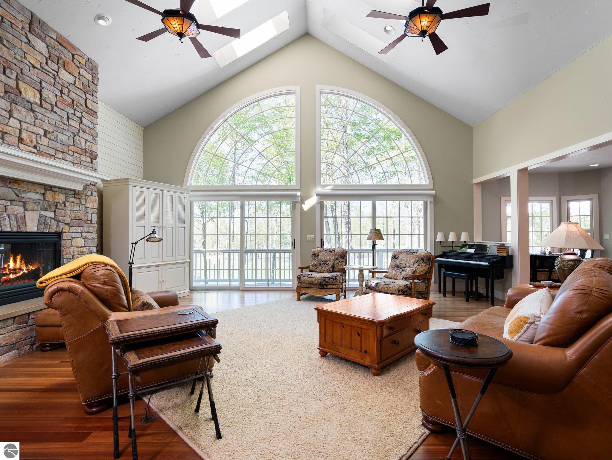 Thompsonville, Michigan, 49683, United States, 5 Bedrooms Bedrooms, ,6 BathroomsBathrooms,Residential,Active,1820794