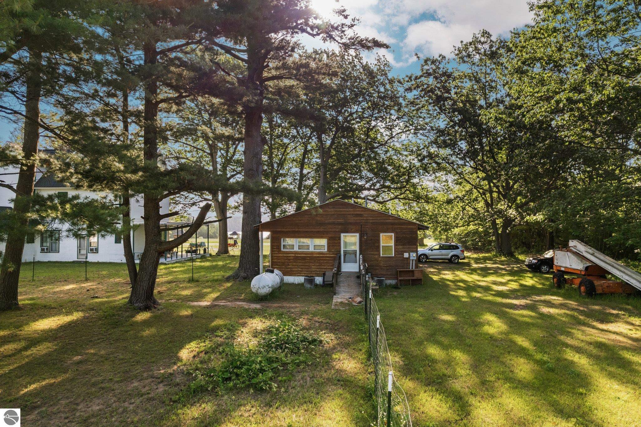 Traverse City, Michigan, 49686, United States, 11 Bedrooms Bedrooms, ,12 BathroomsBathrooms,Residential,Active,1871584