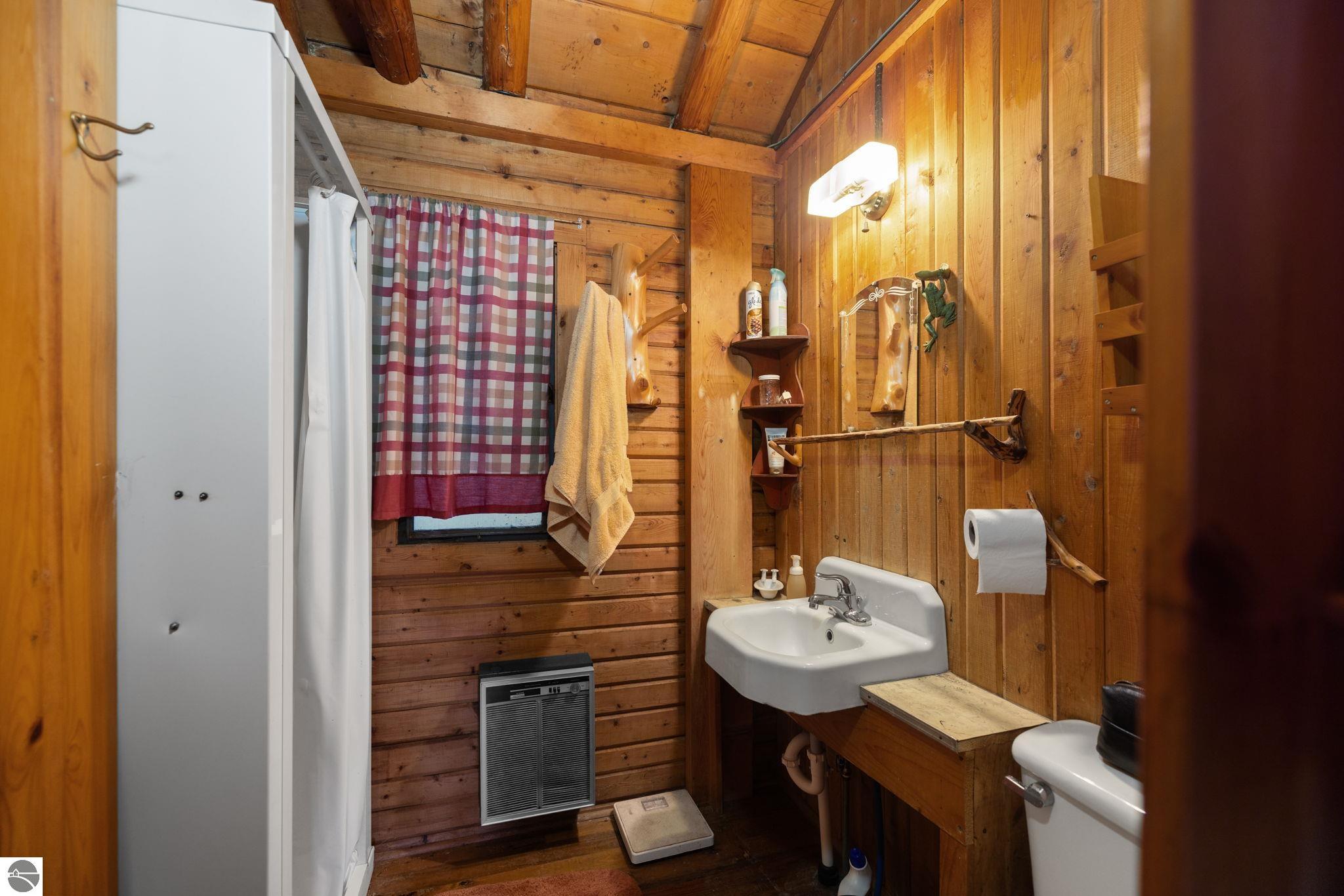 De Tour Village, Michigan, 49725, United States, 3 Bedrooms Bedrooms, ,1 BathroomBathrooms,Residential,Active,1863306