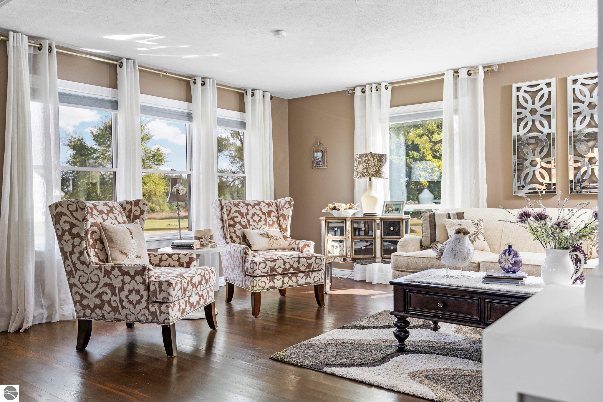 Traverse City, Michigan, 49684, United States, ,5 BathroomsBathrooms,Residential,Active,1831839