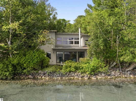 2678 S SHORE E, FRANKFORT, MI 49635 - Image 1