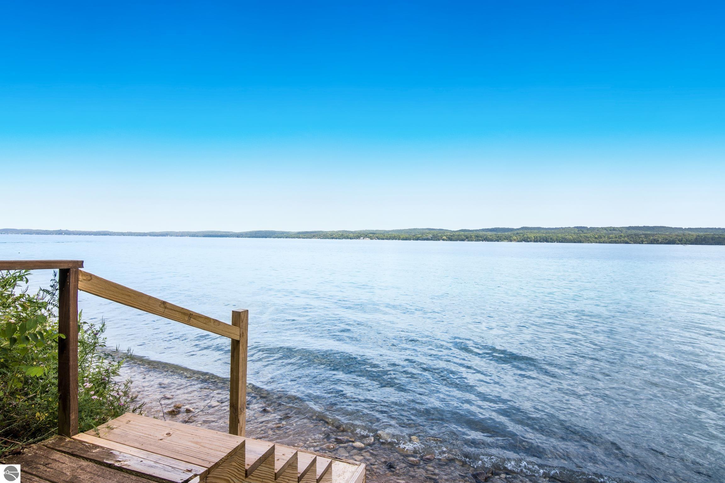 Kewadin, Michigan, 49648, United States, 4 Bedrooms Bedrooms, ,2 BathroomsBathrooms,Residential,Active,1904686