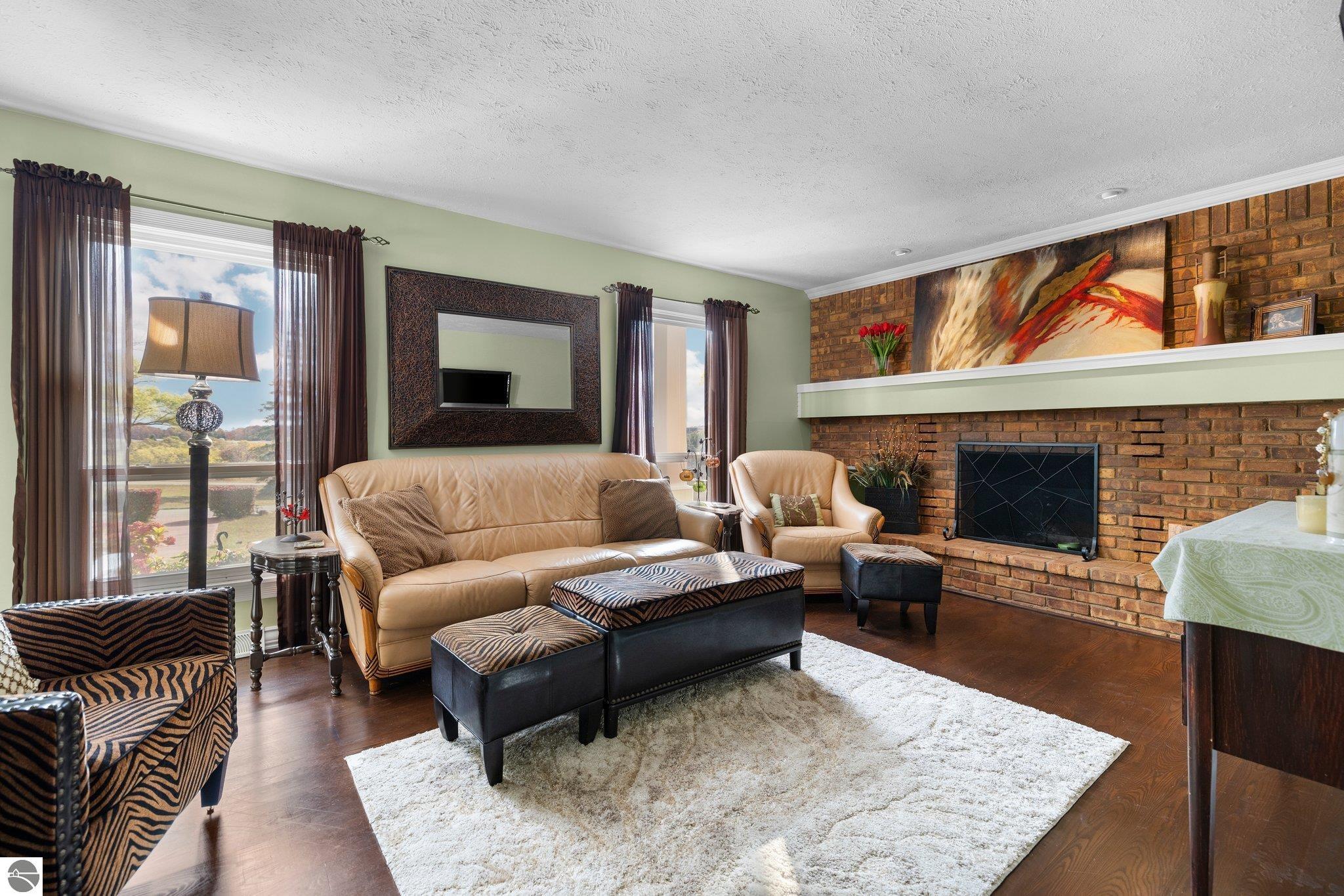 Traverse City, Michigan, 49684, United States, ,5 BathroomsBathrooms,Residential,Active,1831839