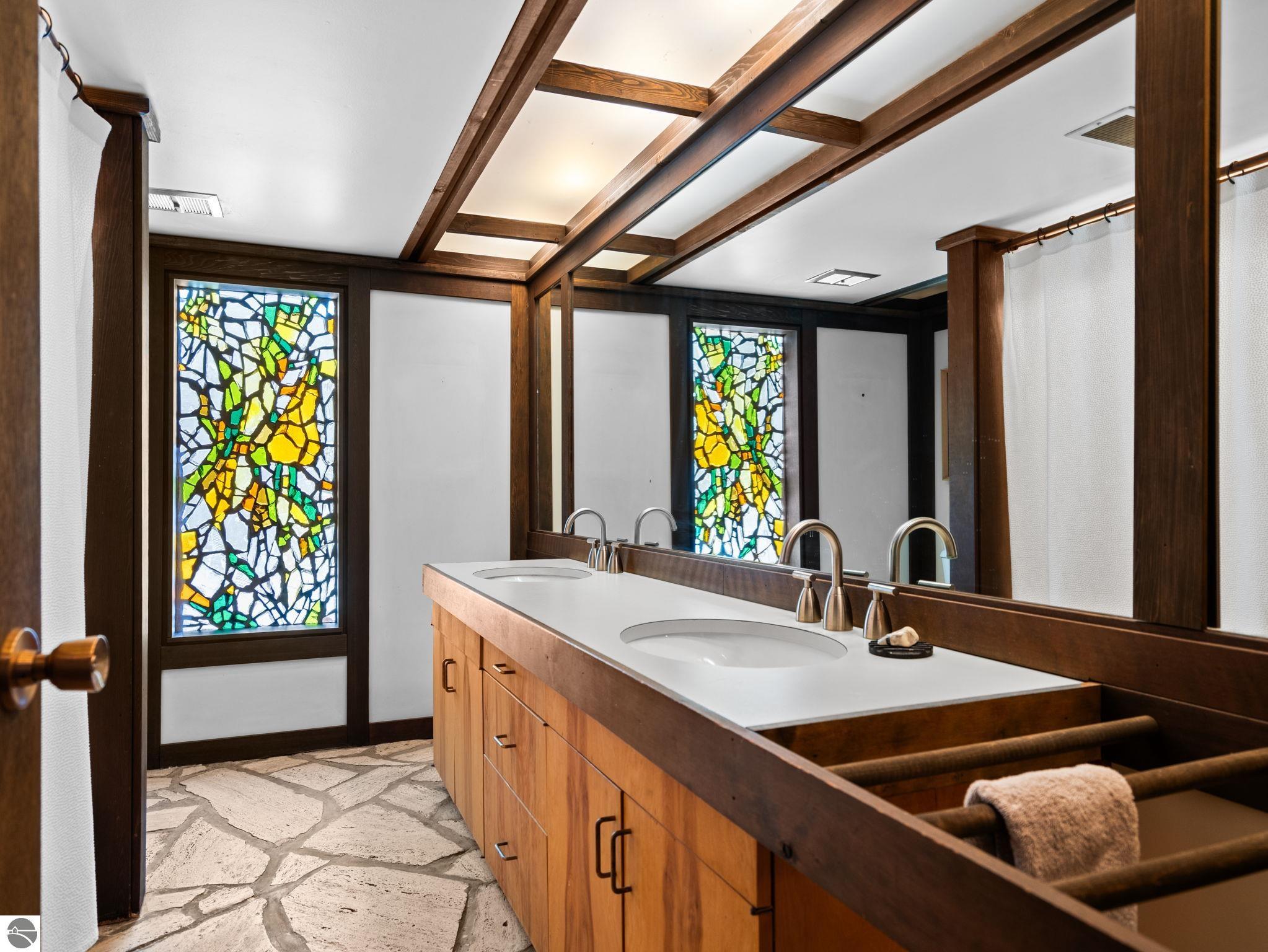 Traverse City, Michigan, 49686, United States, 3 Bedrooms Bedrooms, ,2 BathroomsBathrooms,Residential,Contingent,2007042