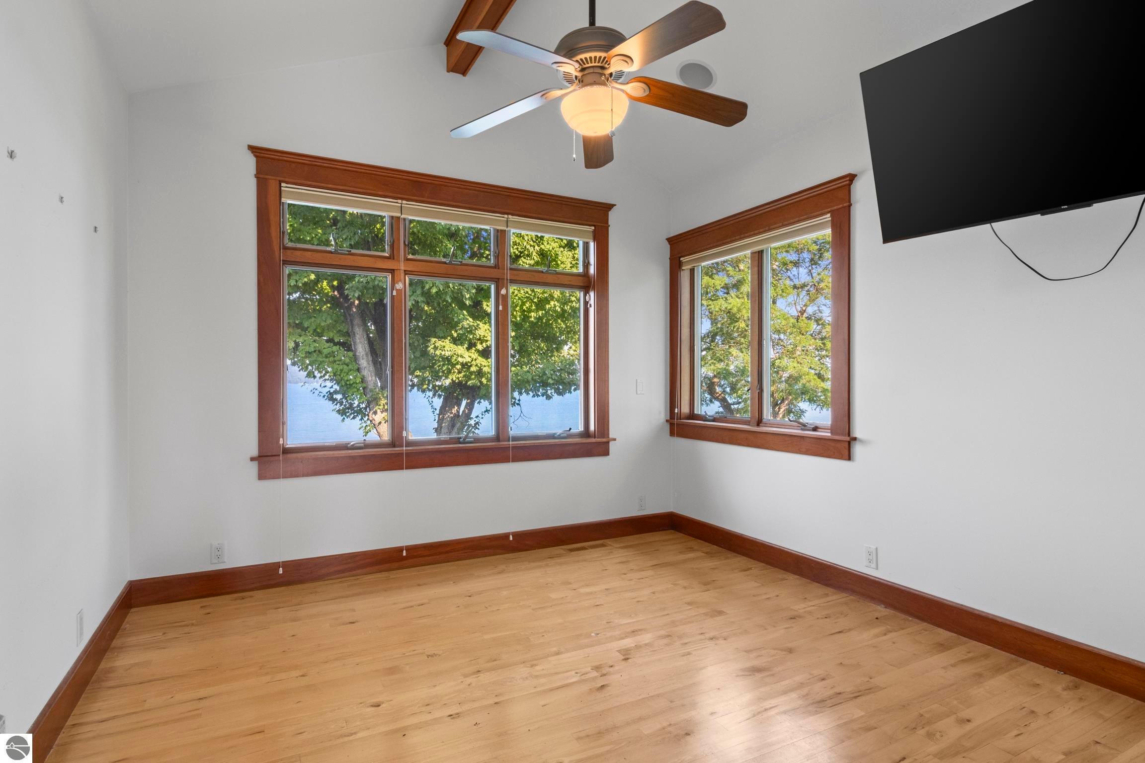 Kewadin, Michigan, 49648, United States, 5 Bedrooms Bedrooms, ,6 BathroomsBathrooms,Residential,Active,1914924