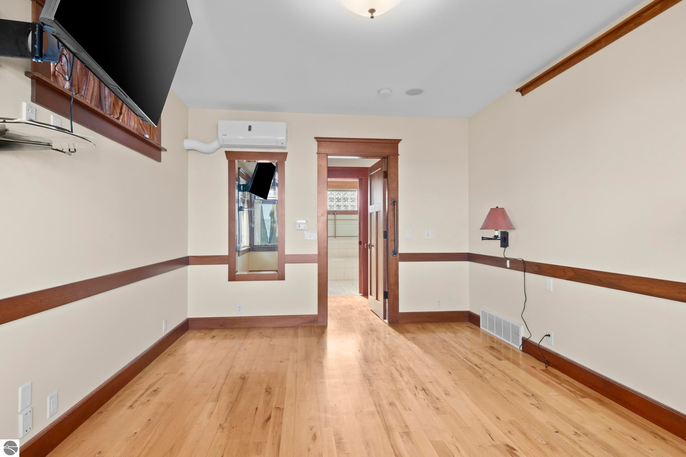Kewadin, Michigan, 49648, United States, 5 Bedrooms Bedrooms, ,6 BathroomsBathrooms,Residential,Active,1914924