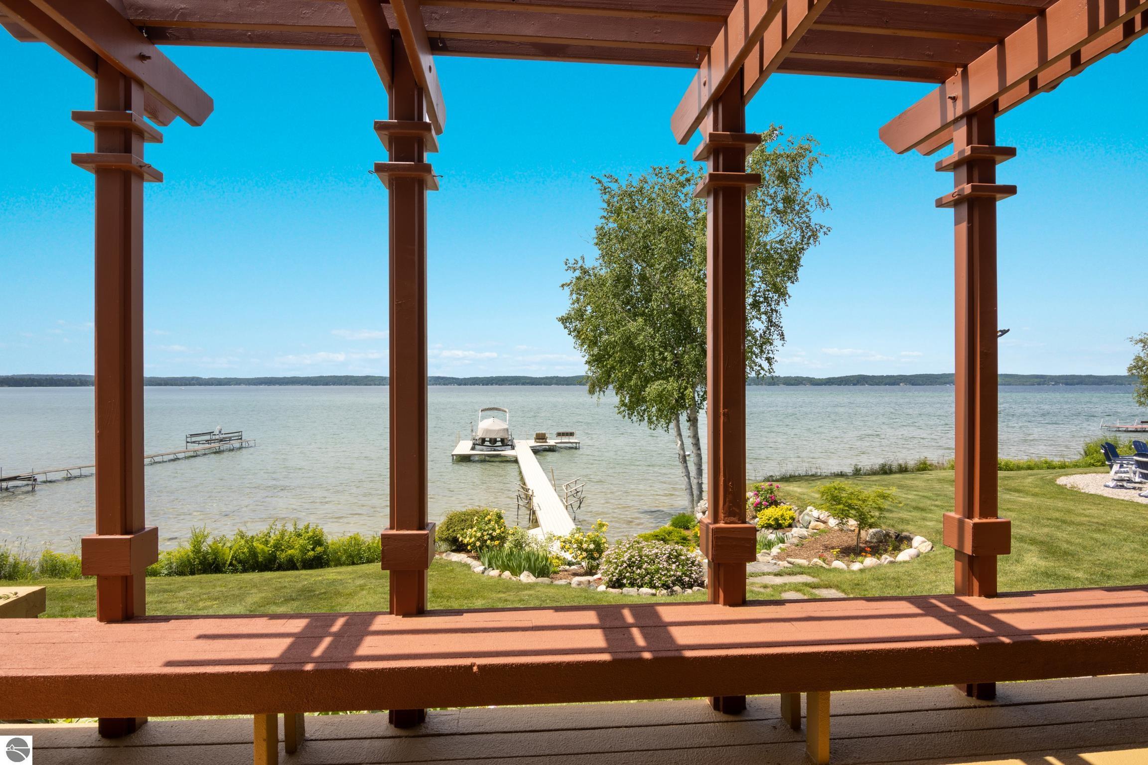 Alden, Michigan, 49612, United States, 4 Bedrooms Bedrooms, ,4 BathroomsBathrooms,Residential,Active,1876862