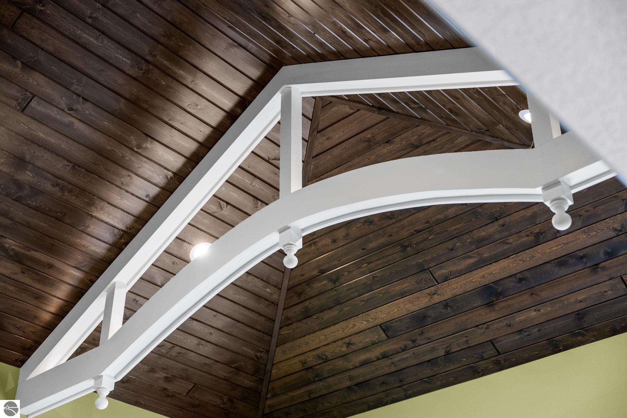 Traverse City, Michigan, 49685, United States, 6 Bedrooms Bedrooms, ,5 BathroomsBathrooms,Residential,Active,2007994