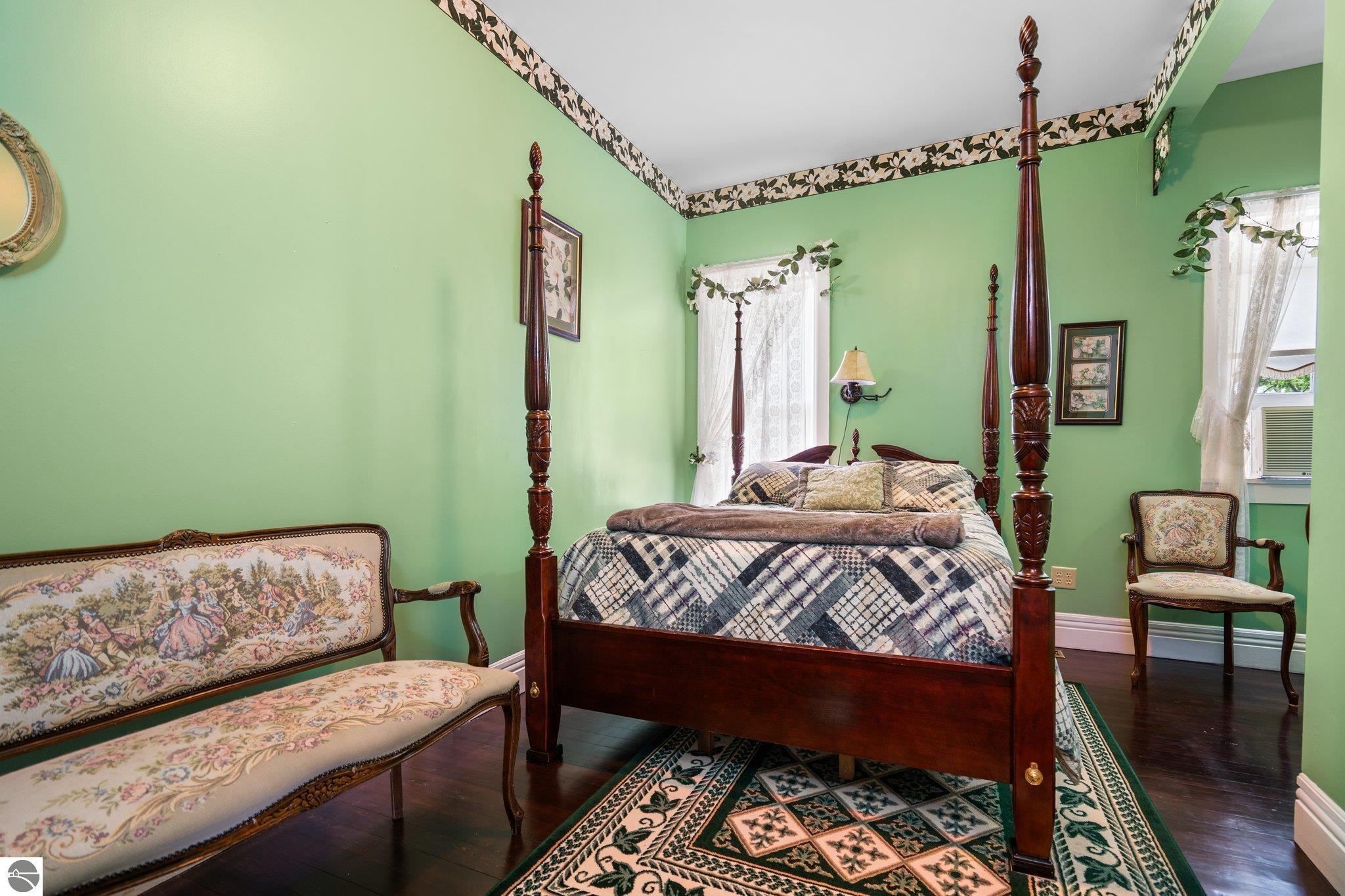 Traverse City, Michigan, 49686, United States, 11 Bedrooms Bedrooms, ,12 BathroomsBathrooms,Residential,Active,1871584