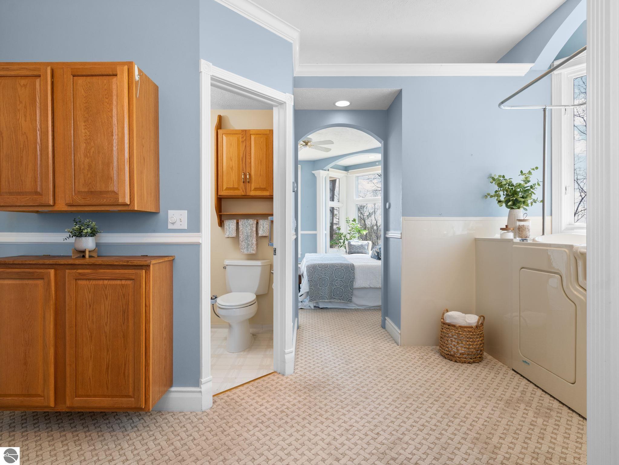Traverse City, Michigan, 49684, United States, 5 Bedrooms Bedrooms, ,4 BathroomsBathrooms,Residential,Active,2043274