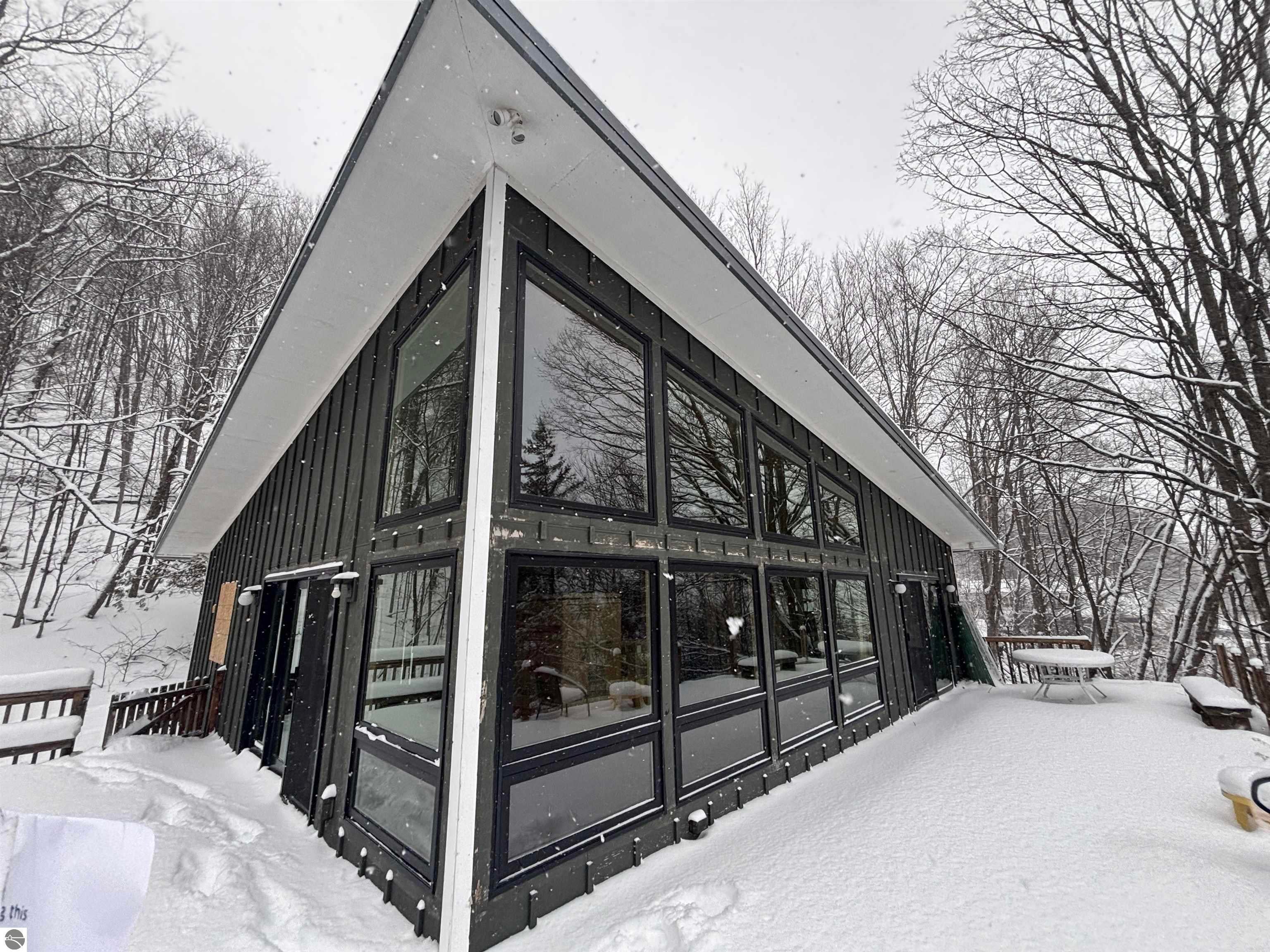 Kewadin, Michigan, 49648, United States, 2 Bedrooms Bedrooms, ,2 BathroomsBathrooms,Residential,Active,2007077