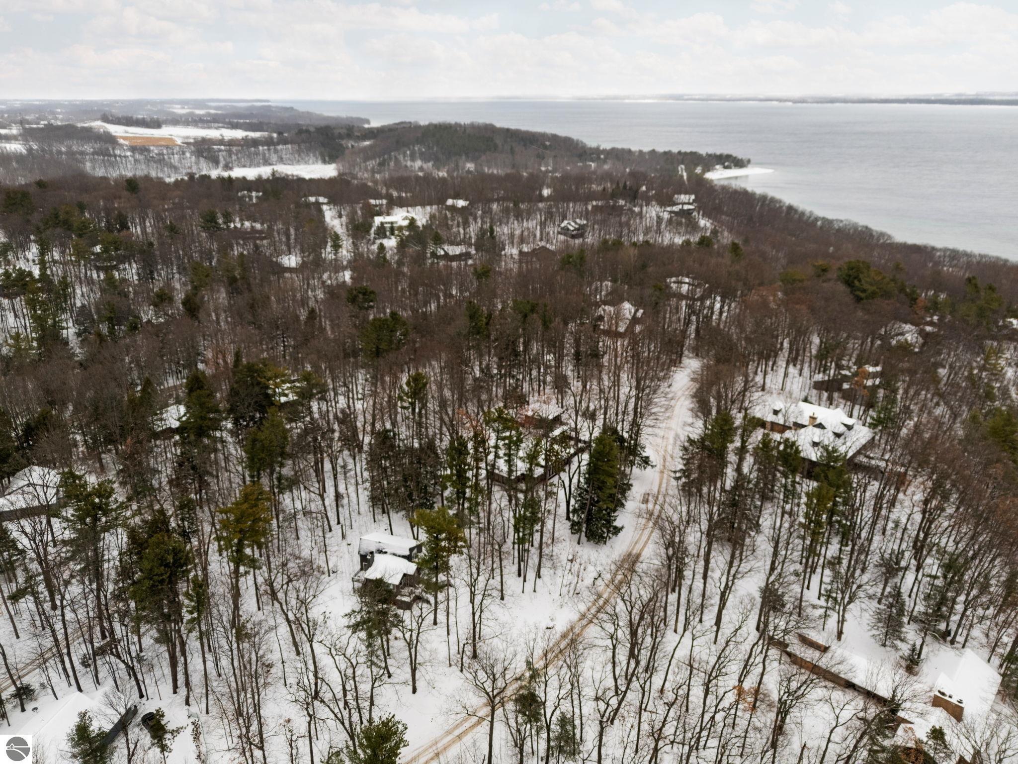 Traverse City, Michigan, 49686, United States, 3 Bedrooms Bedrooms, ,2 BathroomsBathrooms,Residential,Contingent,2007042