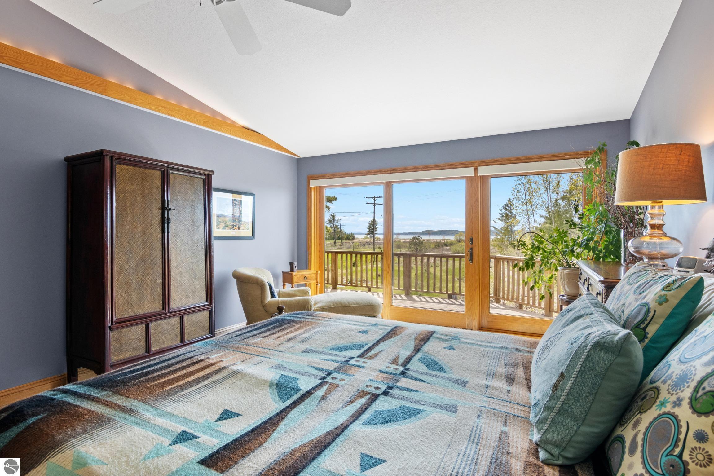 Williamsburg, Michigan, 49690, United States, ,4 BathroomsBathrooms,Residential,Active,1831821