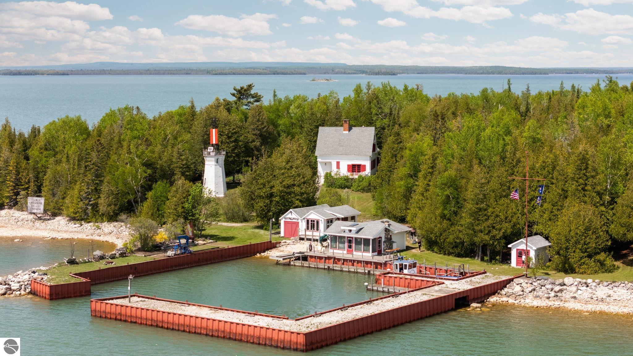 De Tour Village, Michigan, 49725, United States, 3 Bedrooms Bedrooms, ,1 BathroomBathrooms,Residential,Active,1863306