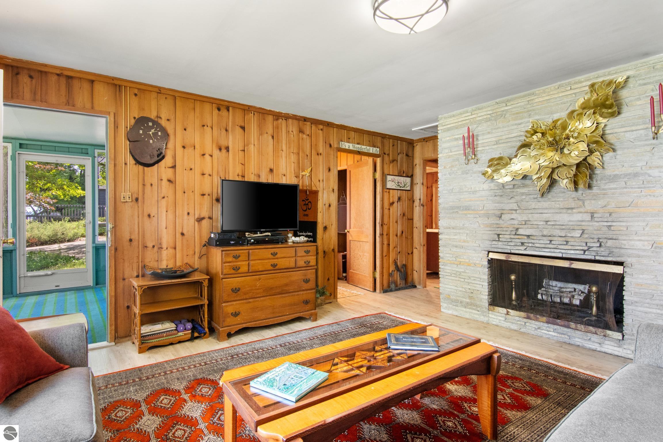 Kewadin, Michigan, 49648, United States, 4 Bedrooms Bedrooms, ,2 BathroomsBathrooms,Residential,Active,1904686