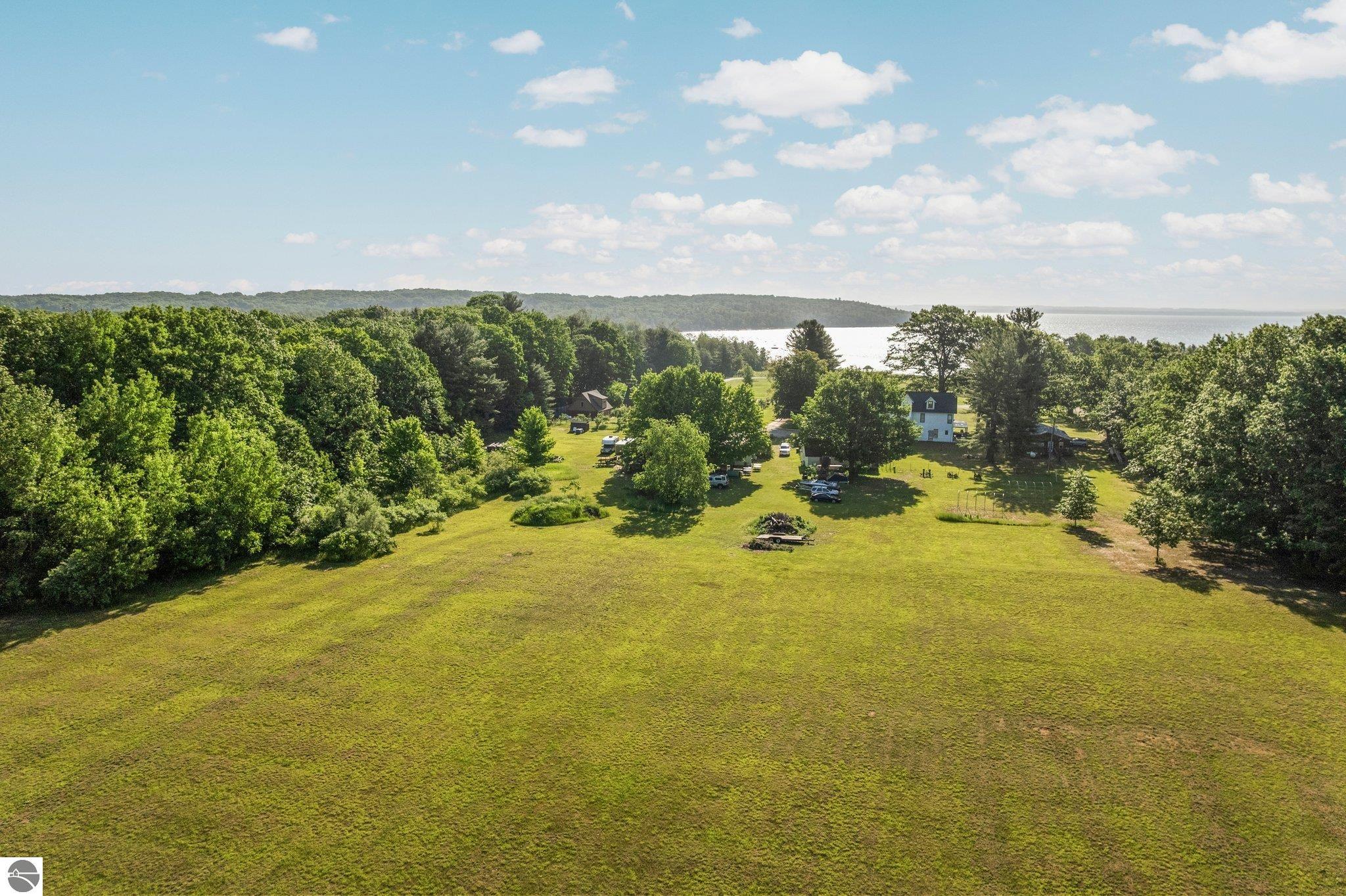 Traverse City, Michigan, 49686, United States, 11 Bedrooms Bedrooms, ,12 BathroomsBathrooms,Residential,Active,1871584