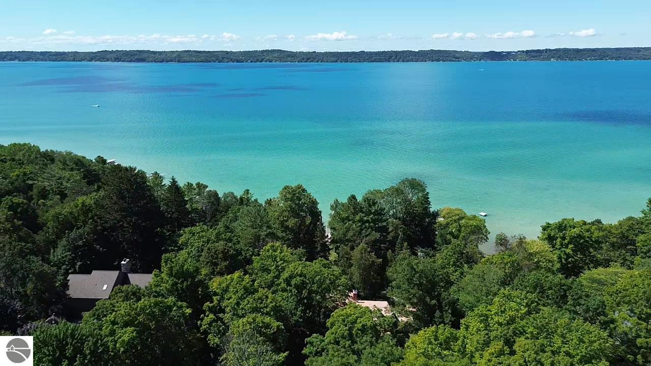Bellaire, Michigan, 49615, United States, 7 Bedrooms Bedrooms, ,5 BathroomsBathrooms,Residential,Active,1920264