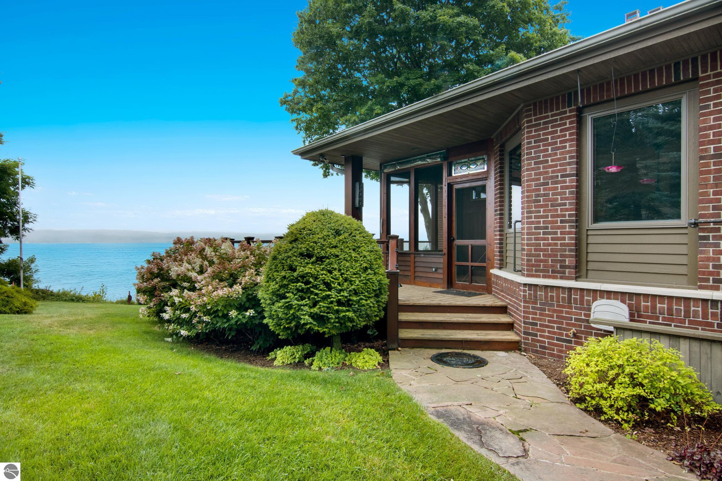Kewadin, Michigan, 49648, United States, 5 Bedrooms Bedrooms, ,6 BathroomsBathrooms,Residential,Active,1914924