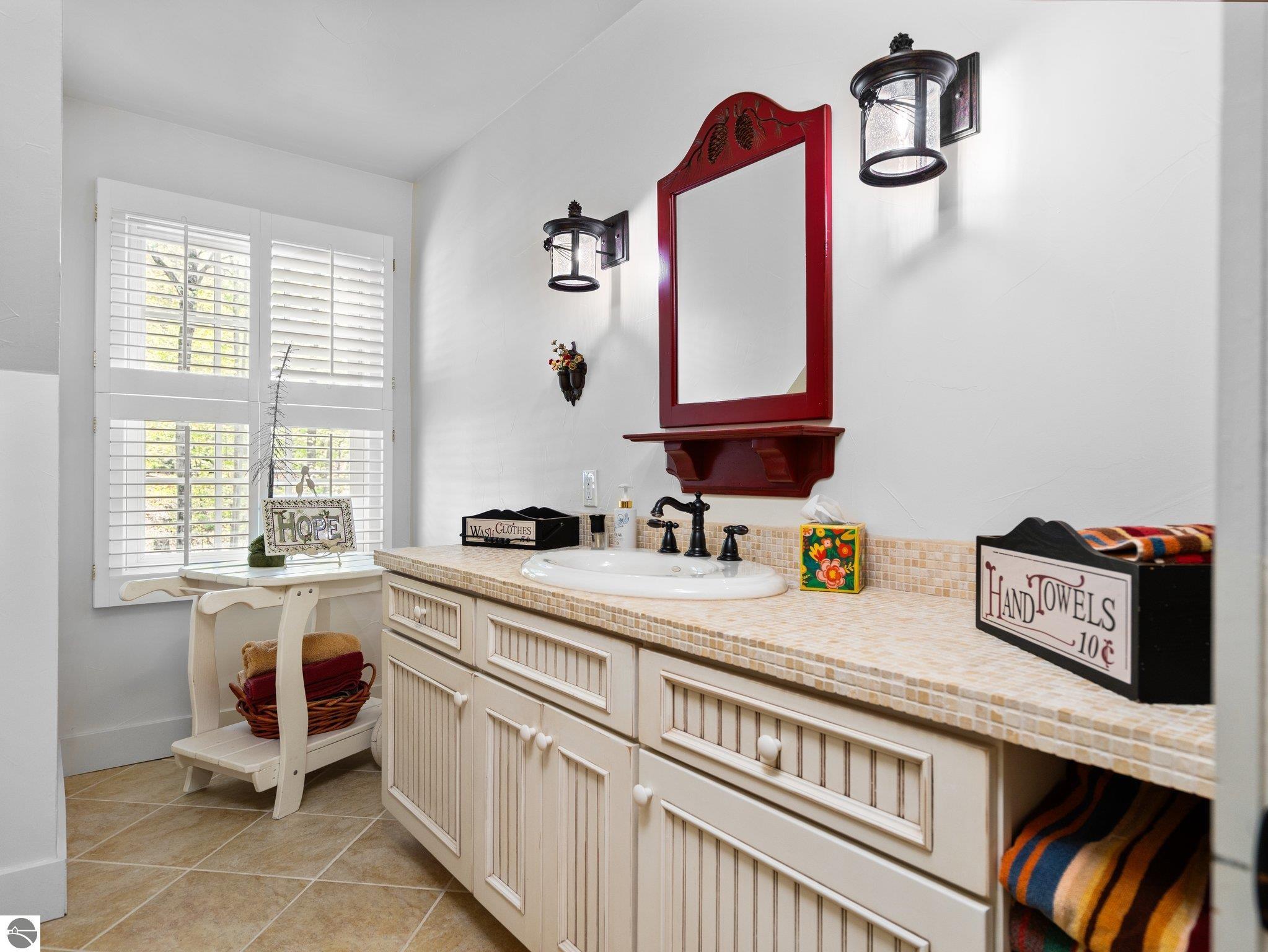 Thompsonville, Michigan, 49683, United States, 5 Bedrooms Bedrooms, ,6 BathroomsBathrooms,Residential,Active,1820794