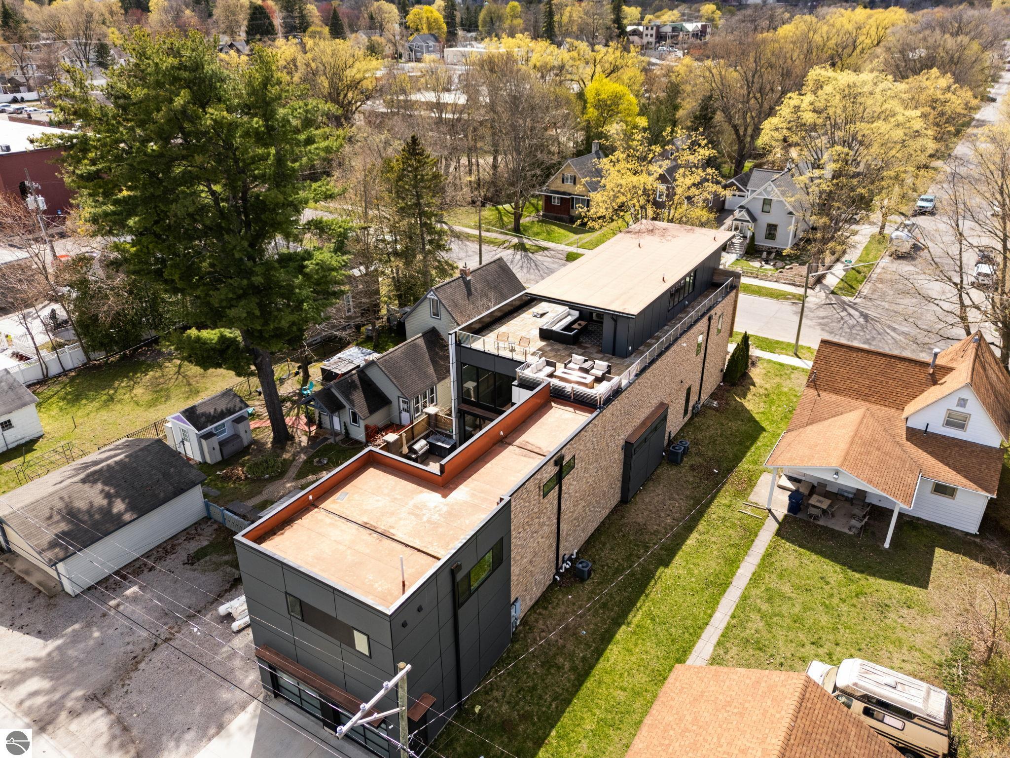 Traverse City, Michigan, 49684, United States, 8 Bedrooms Bedrooms, ,12 BathroomsBathrooms,Residential,Active,2044588