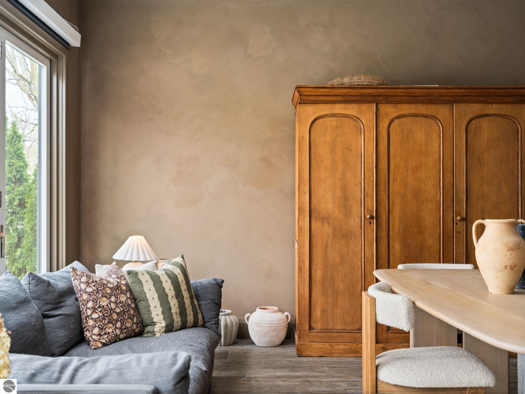 Traverse City, Michigan, 49684, United States, 8 Bedrooms Bedrooms, ,12 BathroomsBathrooms,Residential,Active,2044588