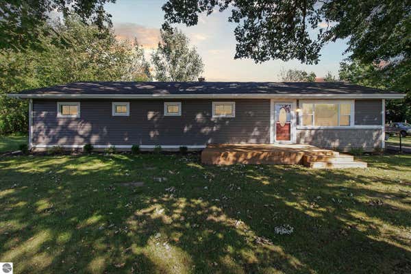 418 N NEWTON ST, MIDDLETON, MI 48856 - Image 1