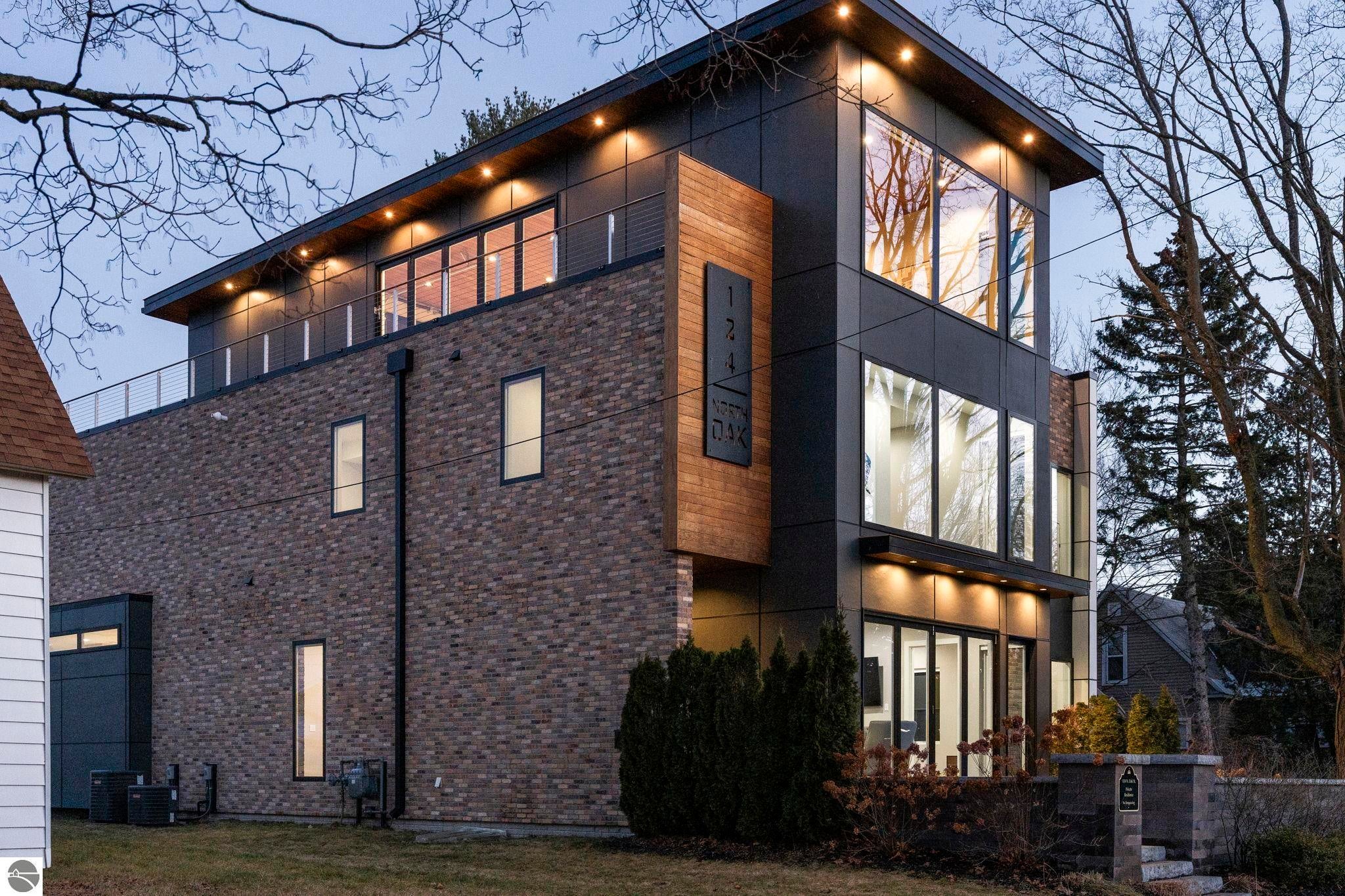 Traverse City, Michigan, 49684, United States, 8 Bedrooms Bedrooms, ,12 BathroomsBathrooms,Residential,Active,2044588