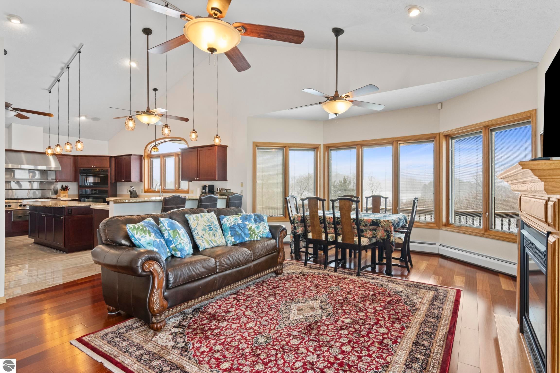 Williamsburg, Michigan, 49690, United States, 5 Bedrooms Bedrooms, ,4 BathroomsBathrooms,Residential,Active,2015233