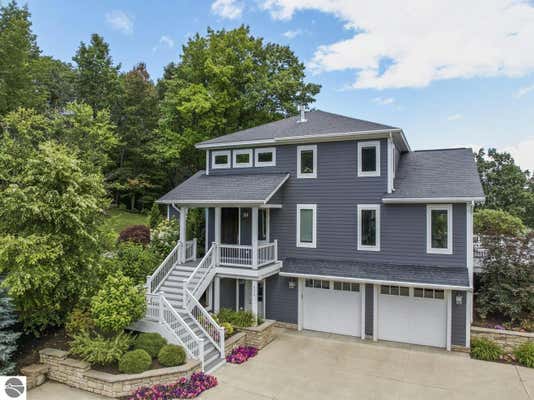 579 HIDDEN RIDGE DR, TRAVERSE CITY, MI 49686 - Image 1