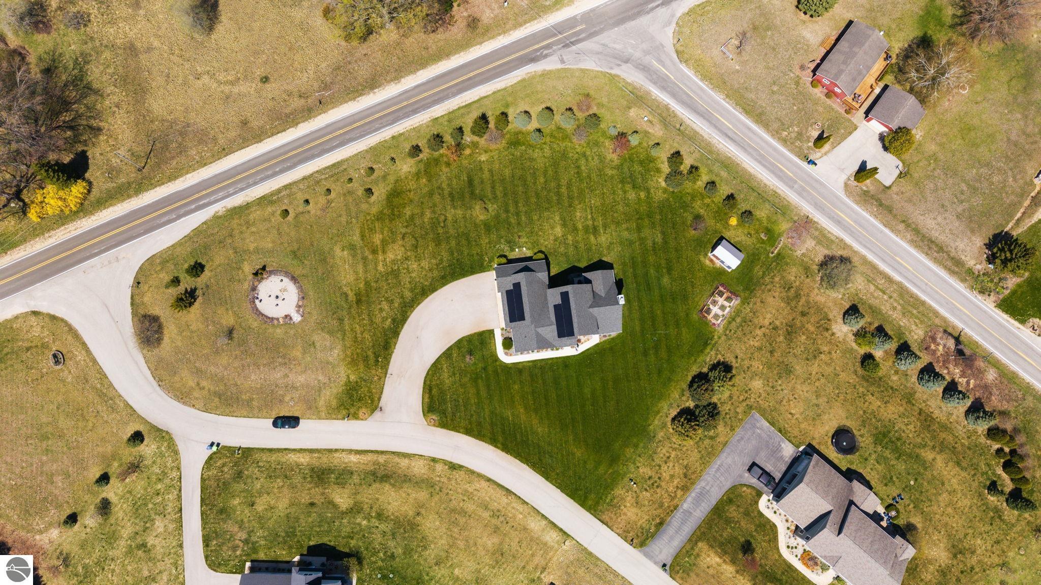 Traverse City, Michigan, 49686, United States, 4 Bedrooms Bedrooms, ,3 BathroomsBathrooms,Residential,Active,2045716