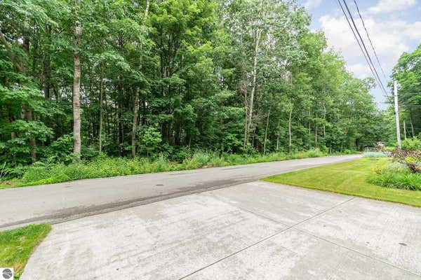 7670 FIVE LAKES DR, FARWELL, MI 48622 - Image 1