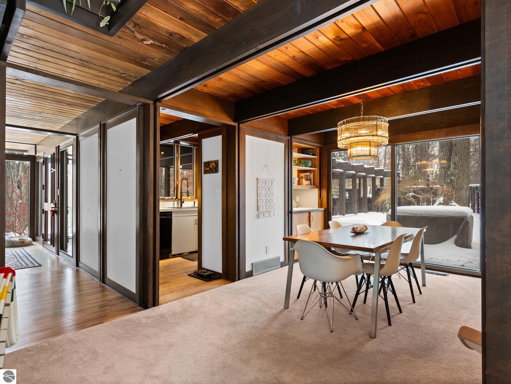 Traverse City, Michigan, 49686, United States, 3 Bedrooms Bedrooms, ,2 BathroomsBathrooms,Residential,Contingent,2007042