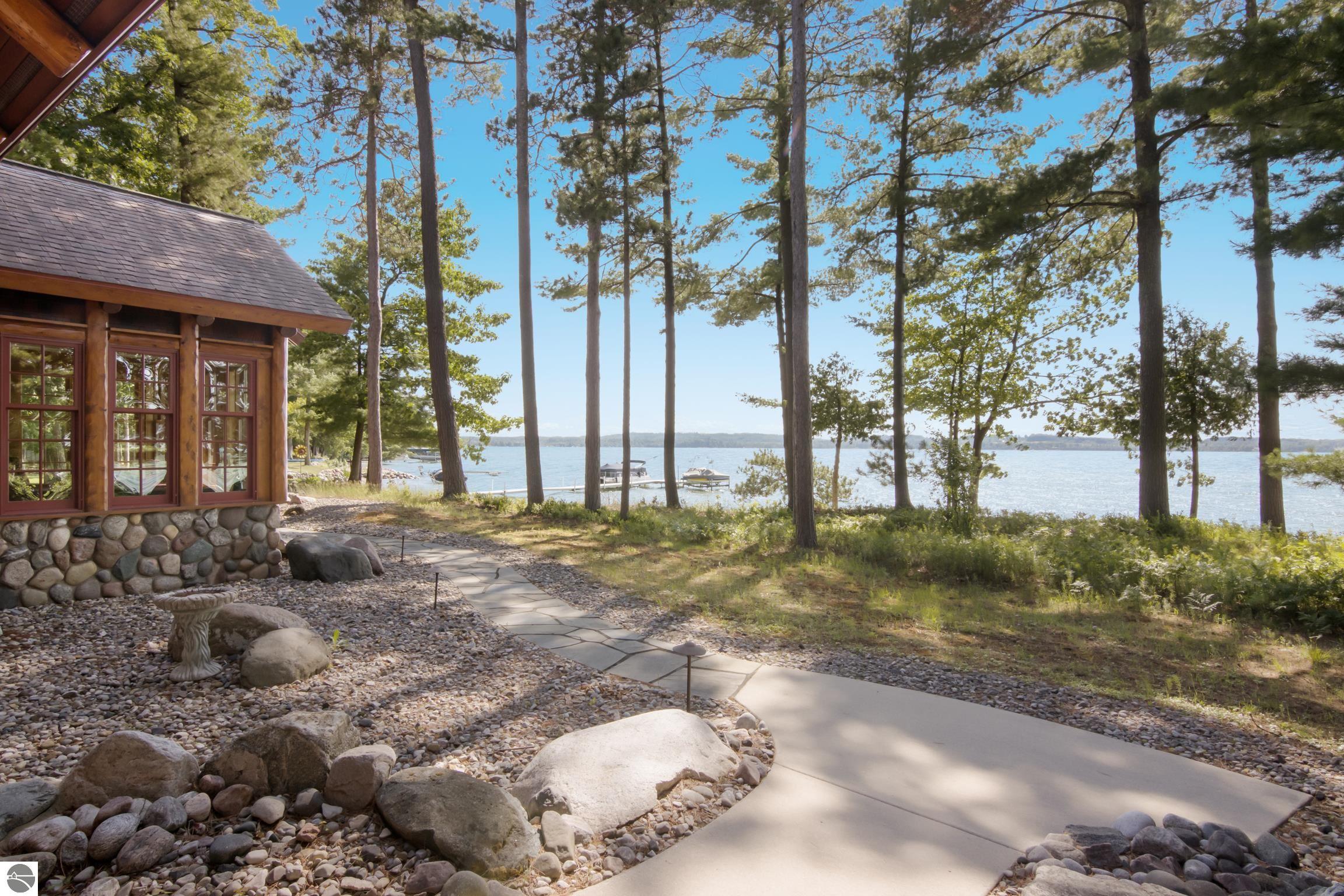 Williamsburg, Michigan, 49690, United States, 3 Bedrooms Bedrooms, ,3 BathroomsBathrooms,Residential,Active,1900200