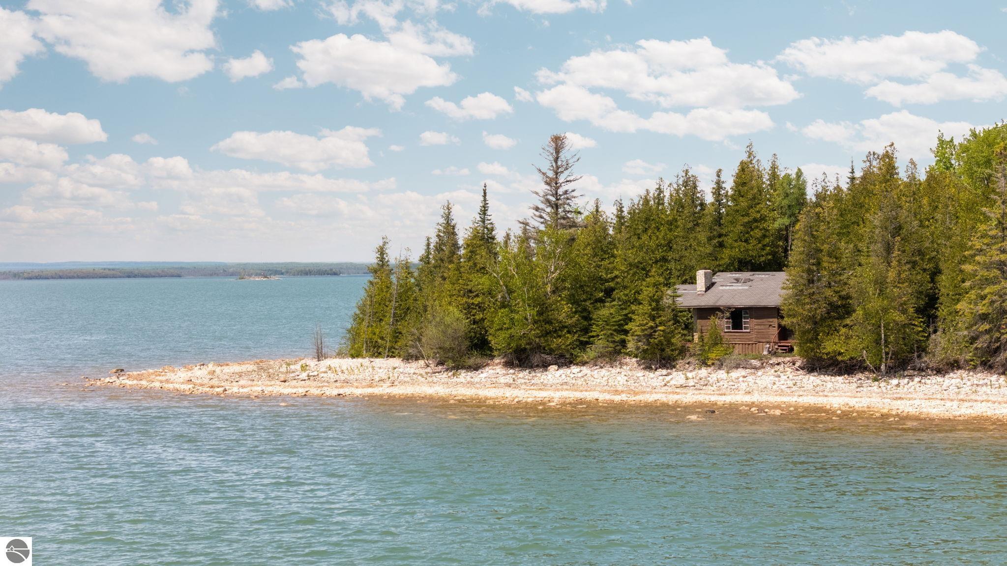 De Tour Village, Michigan, 49725, United States, 3 Bedrooms Bedrooms, ,1 BathroomBathrooms,Residential,Active,1863306