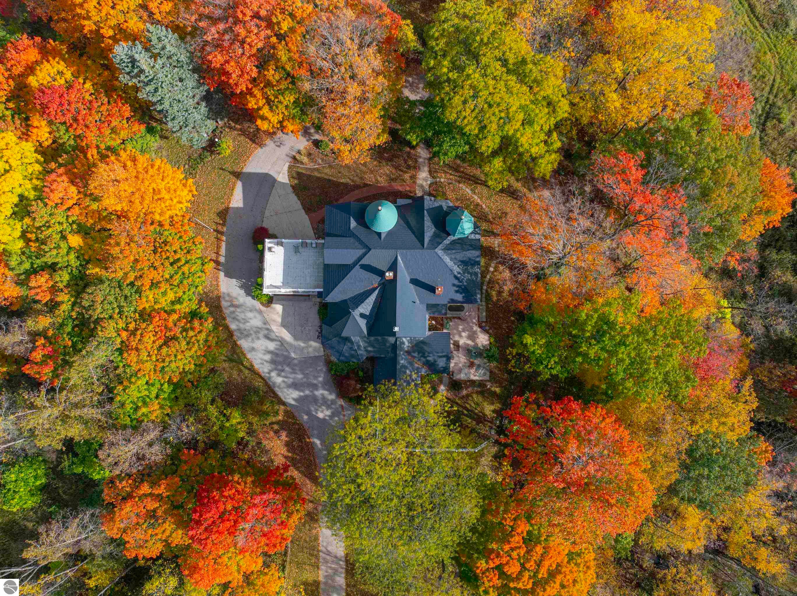 Traverse City, Michigan, 49684, United States, 5 Bedrooms Bedrooms, ,4 BathroomsBathrooms,Residential,Active,2043274